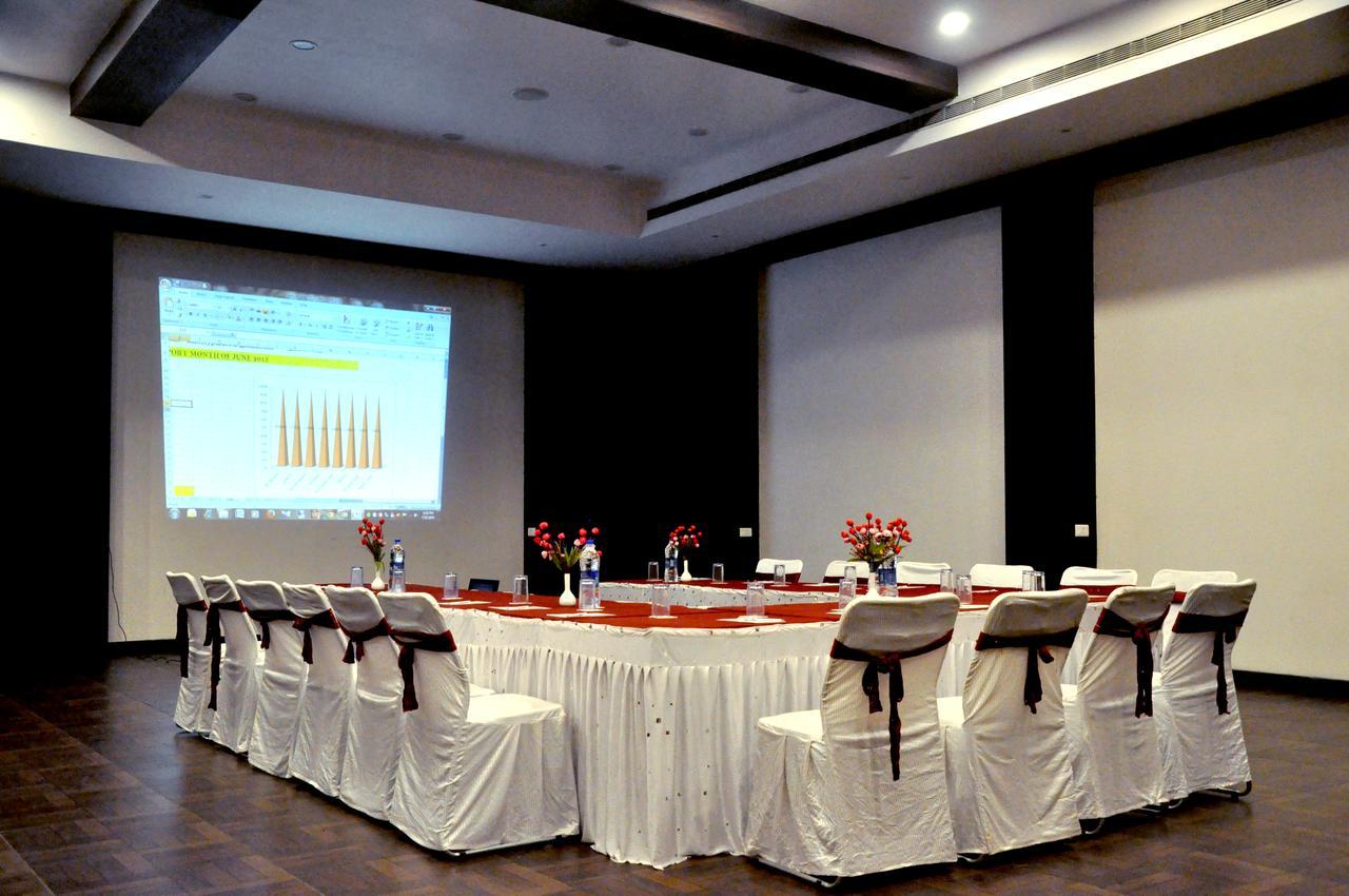 Hotel Suncity Palace Jharsuguda ภายนอก รูปภาพ