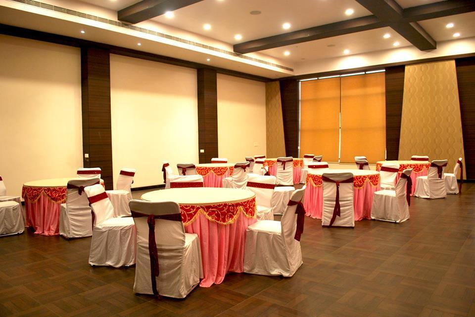 Hotel Suncity Palace Jharsuguda ภายนอก รูปภาพ