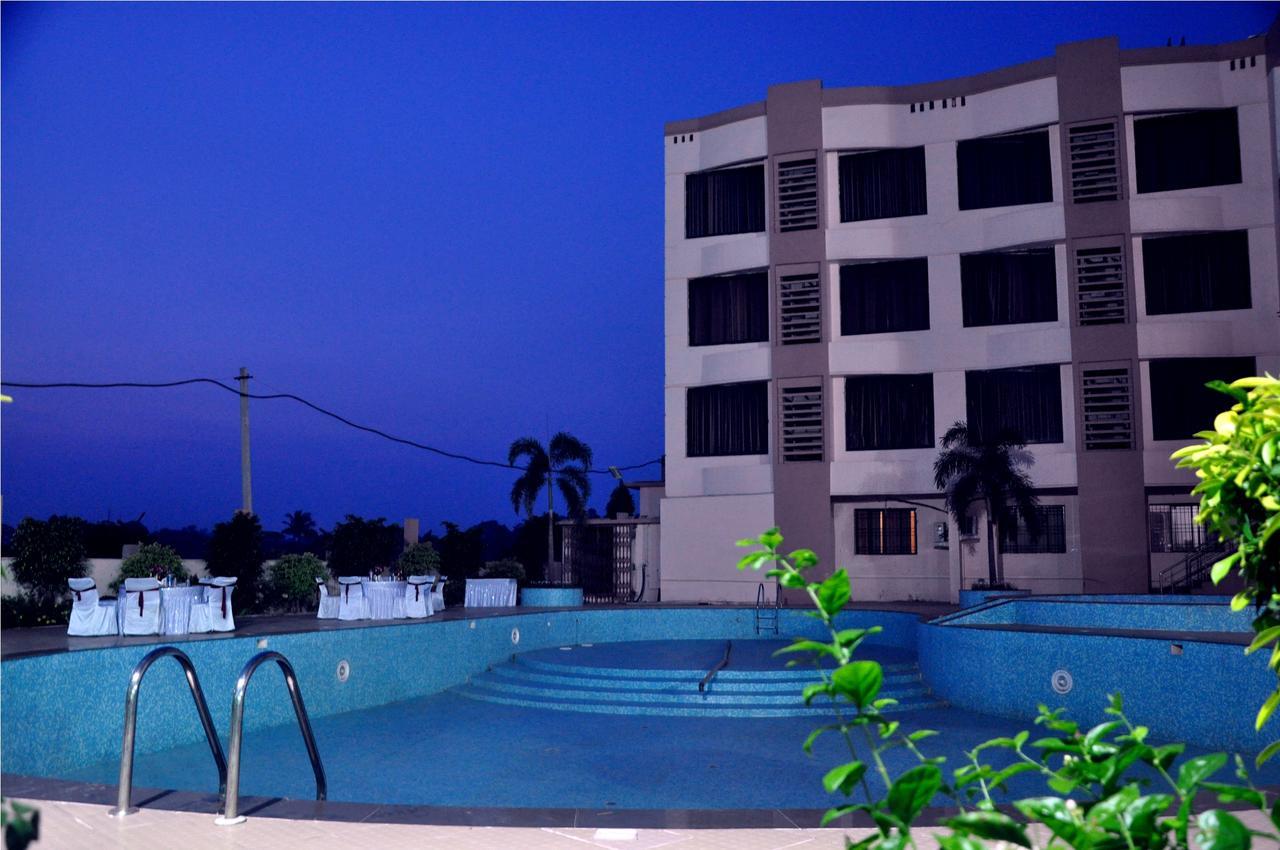 Hotel Suncity Palace Jharsuguda ภายนอก รูปภาพ